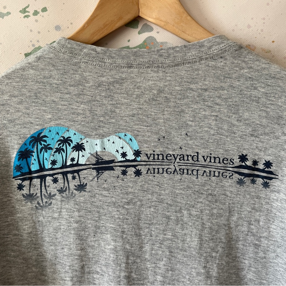 Vineyard Vines Shirt Size XS‎ Guitar Sunset Long-Sleeve Pocket Tee Gray Cotton